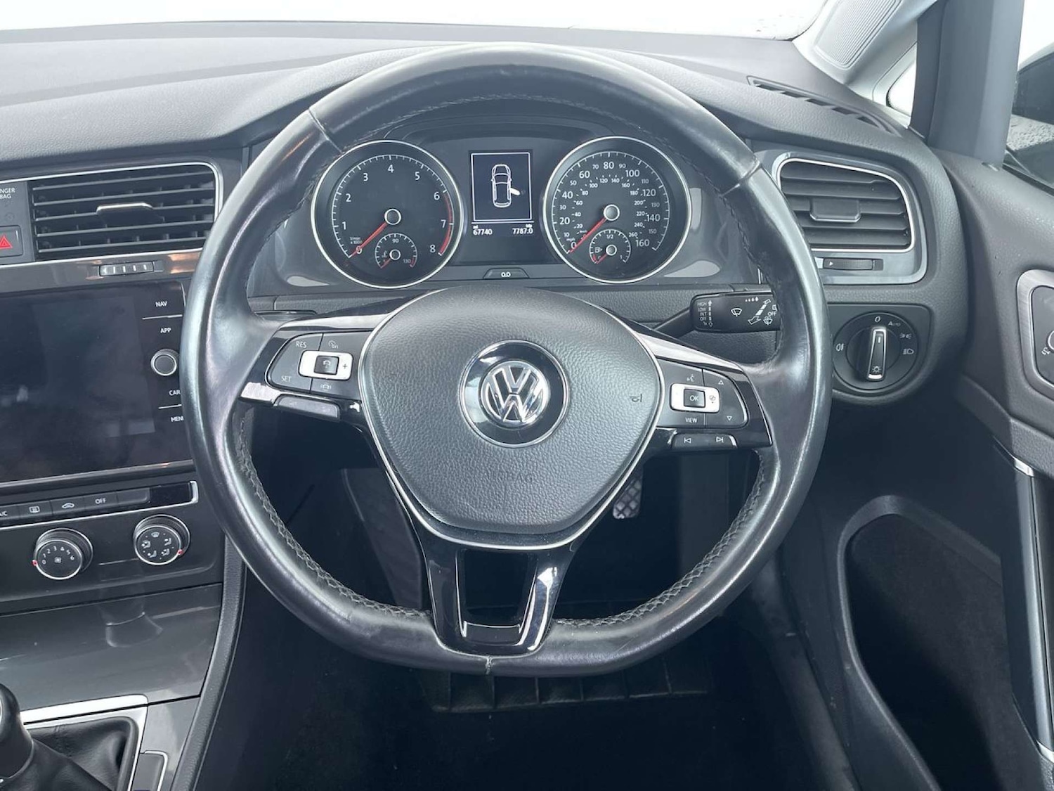 Used Volkswagen Golf 2018 for sale - 76602142: Photo 36