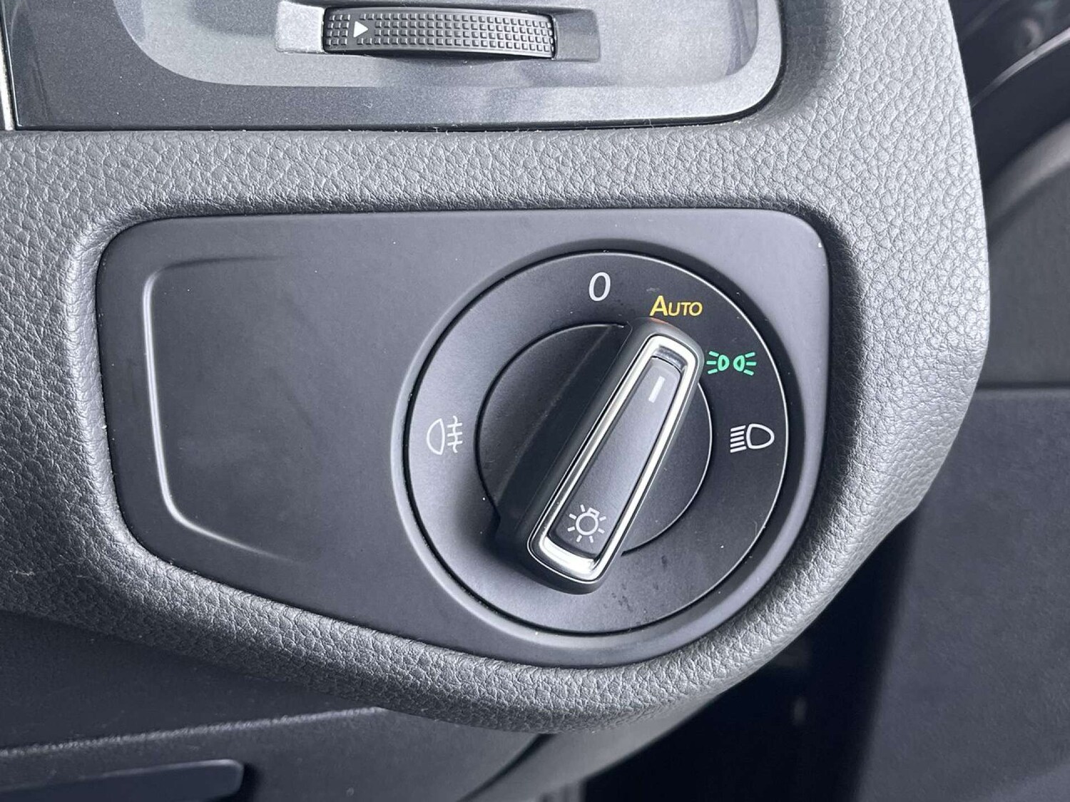 Used Volkswagen Golf 2018 for sale - 76602142: Photo 49