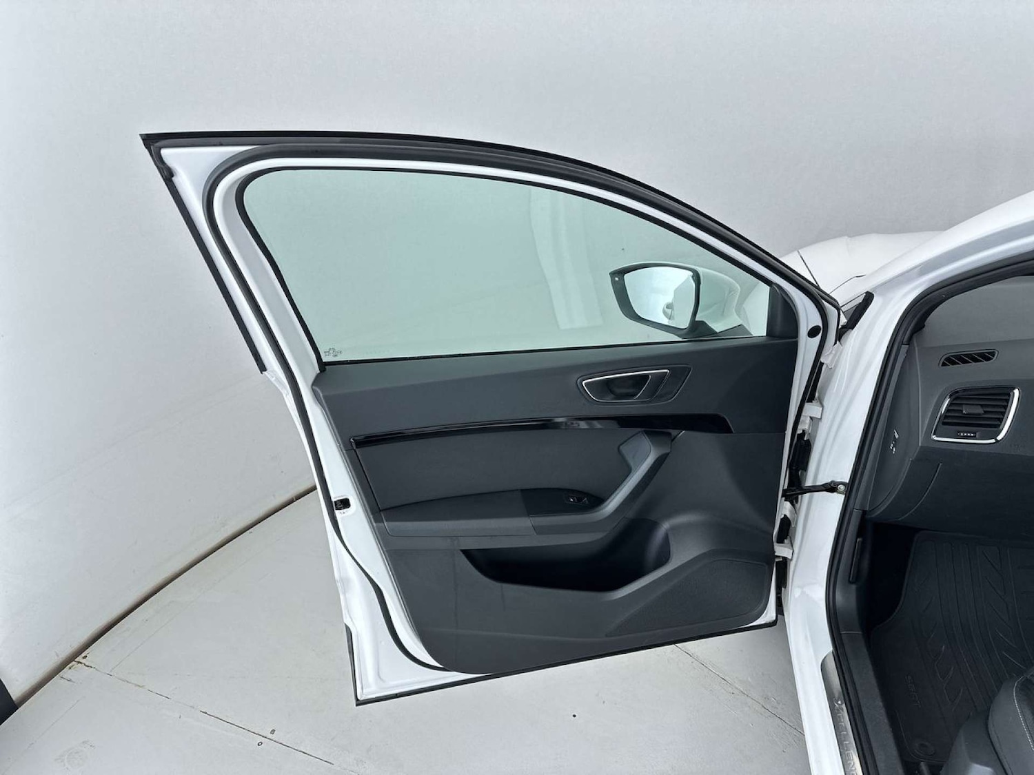 Used SEAT Ateca 2017 for sale - 77434670: Photo 27