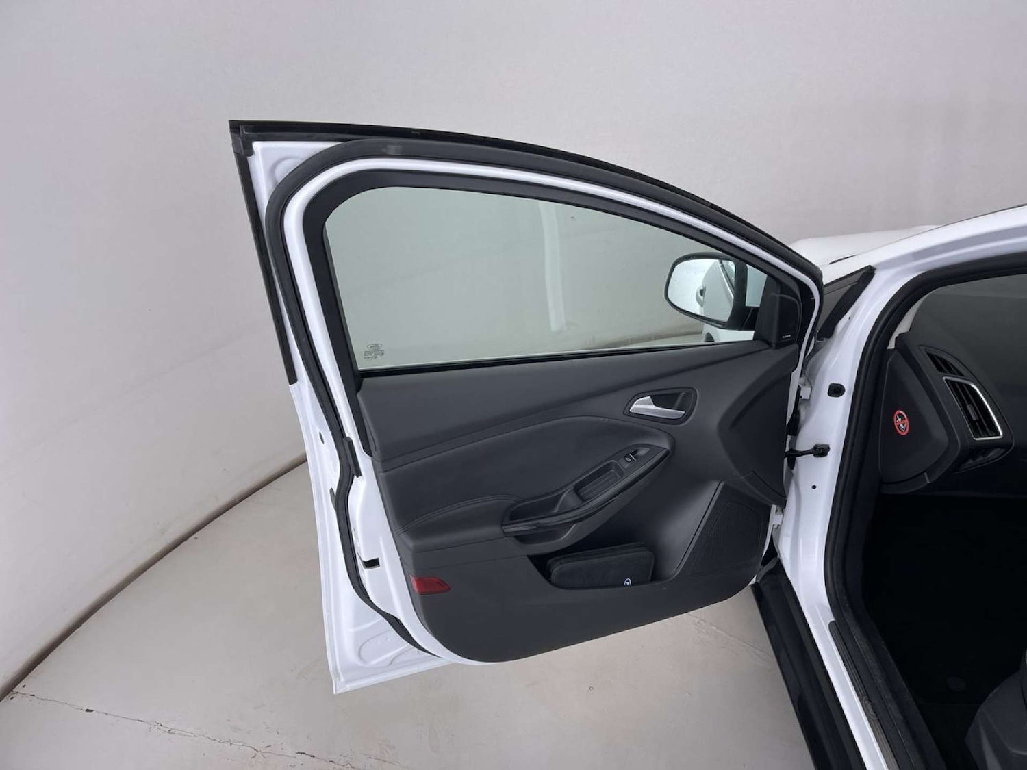 Used Ford Focus 2016 for sale - 76481393: Photo 27