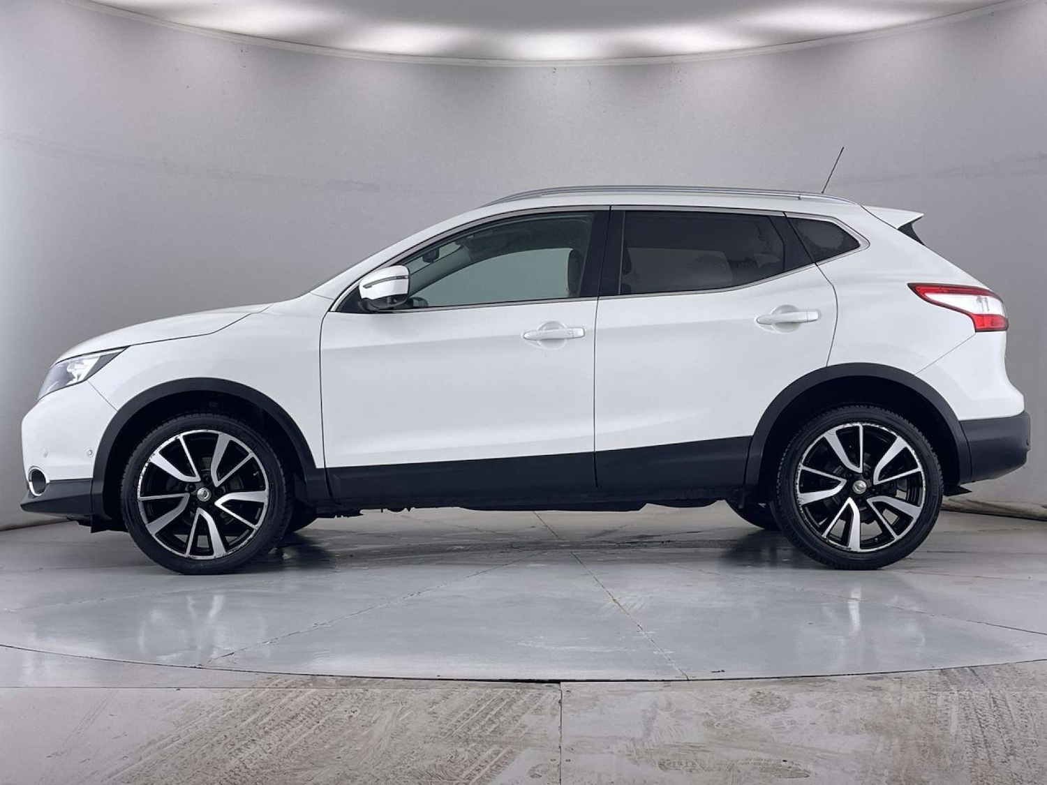 Used Nissan Qashqai 2016 for sale - 77094979: Photo 16