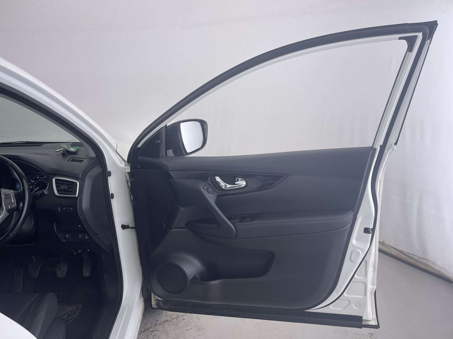 Used Nissan Qashqai 2016 for sale - 77094979: Photo 28