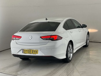 Used Vauxhall Insignia 2019 for sale - 77420239: Photo
