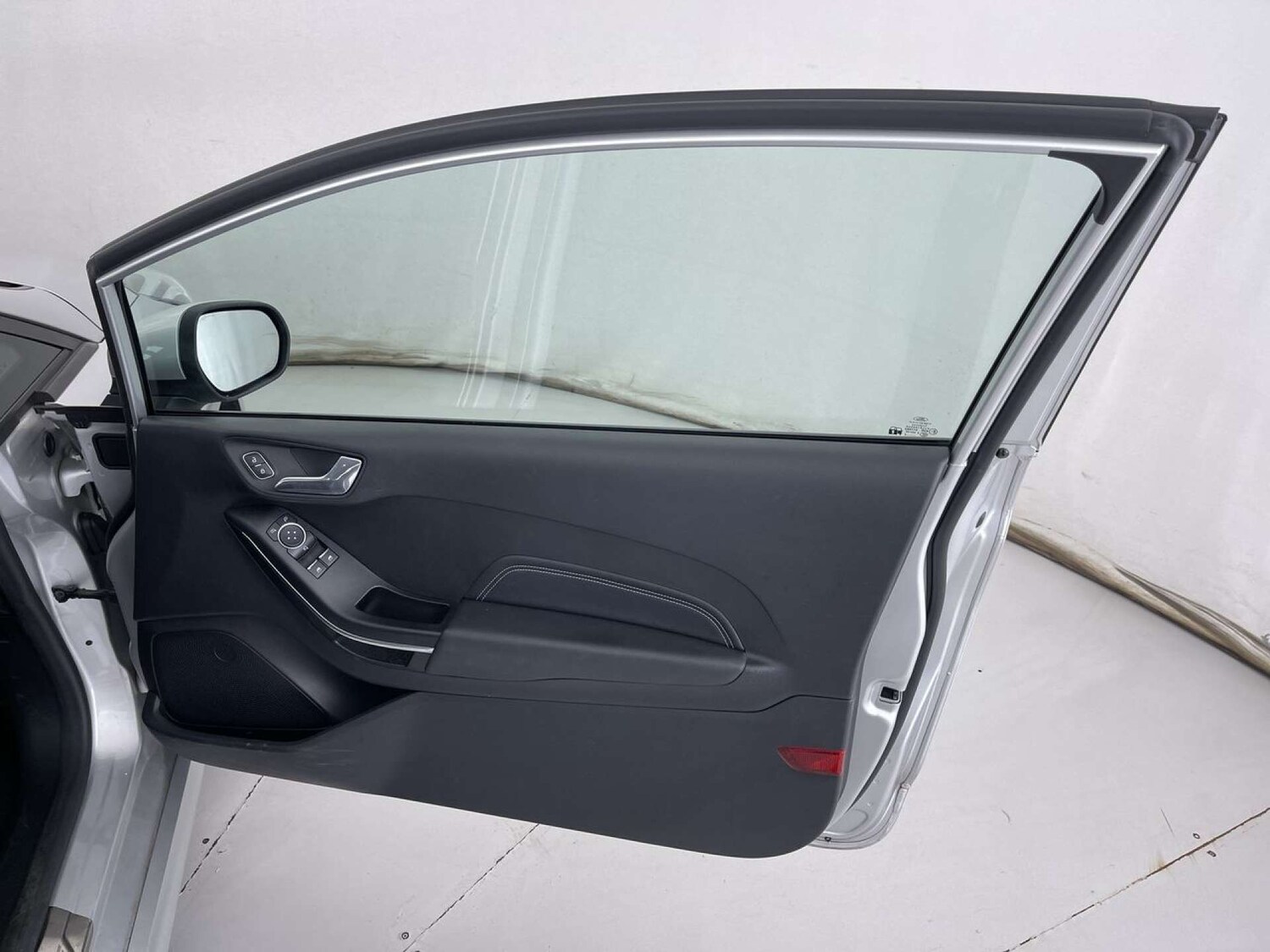 Used Ford Fiesta 2018 for sale - 76509335: Photo 28