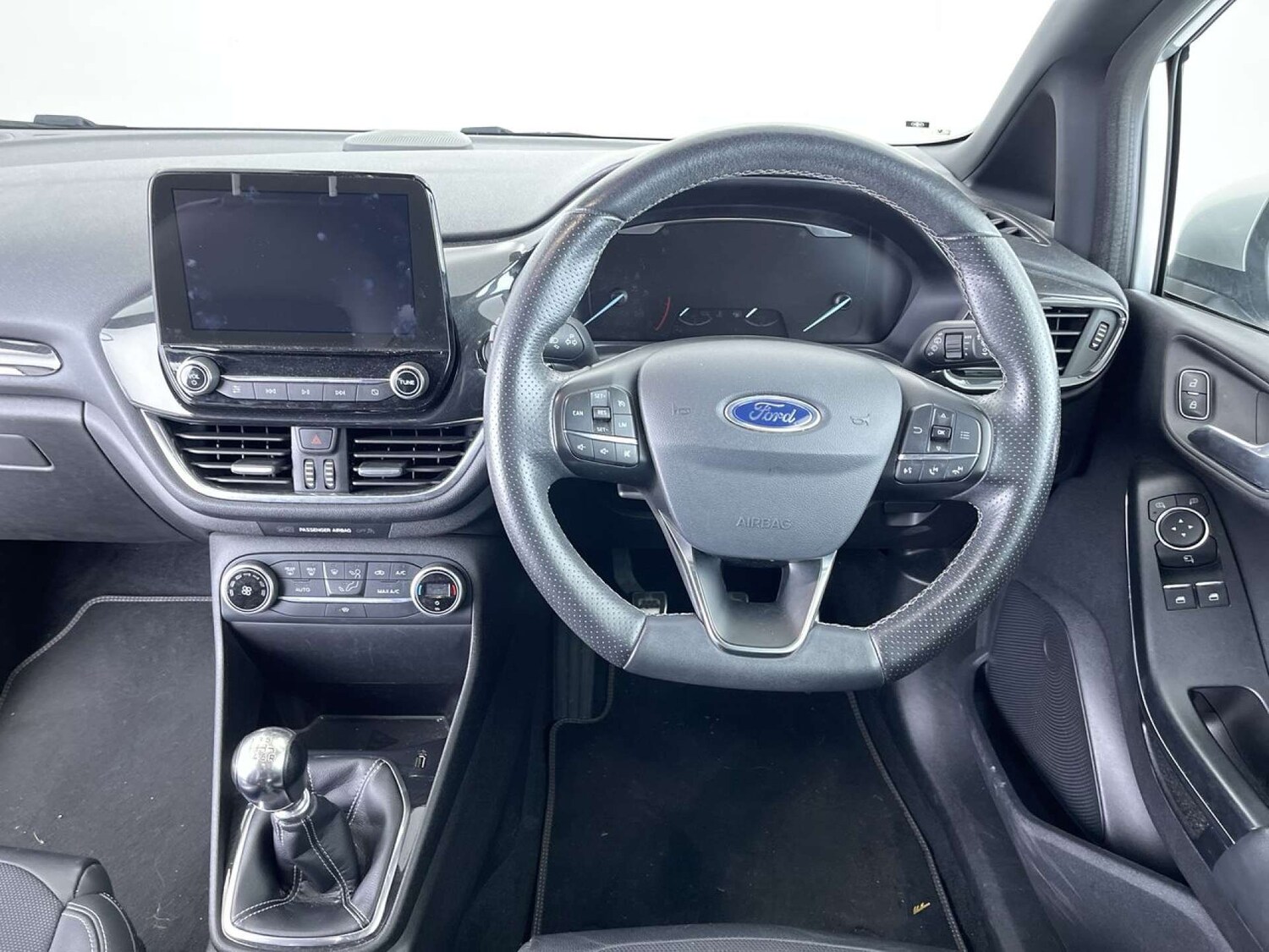 Used Ford Fiesta 2018 for sale - 76509335: Photo 33