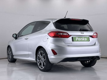 Used Ford Fiesta 2018 for sale - 76509335: Photo