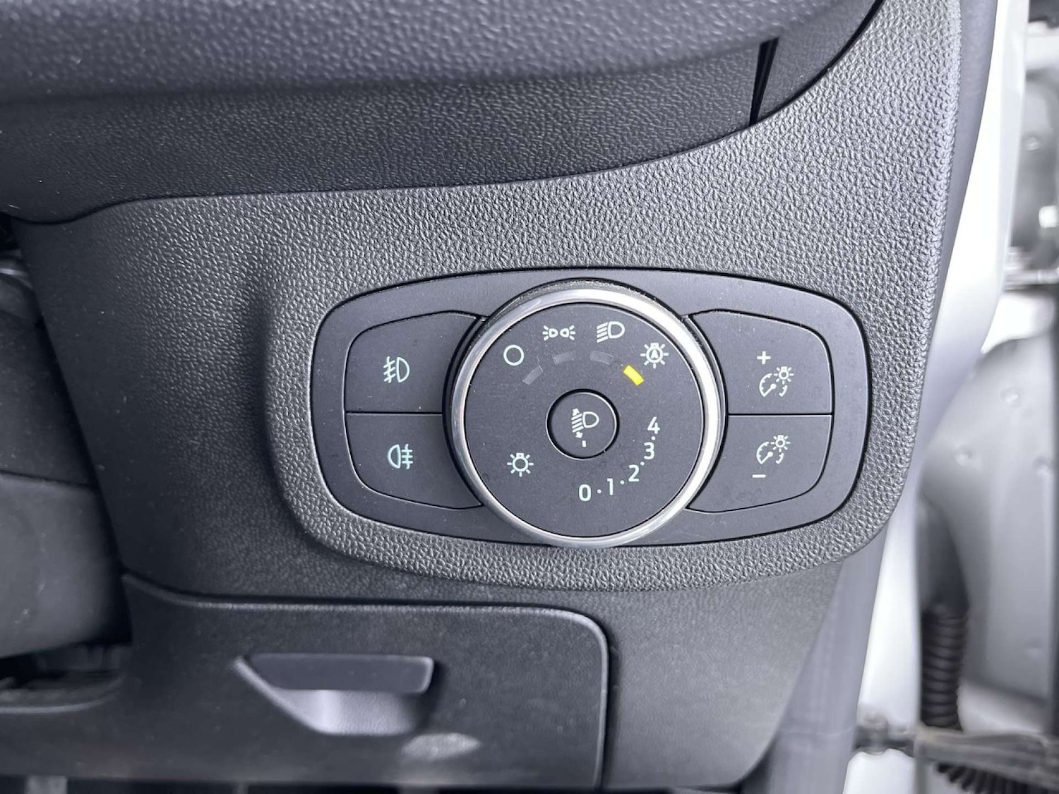 Used Ford Fiesta 2018 for sale - 76509335: Photo 47