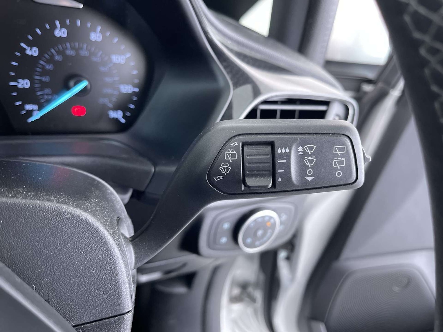 Used Ford Fiesta 2018 for sale - 76509335: Photo 52