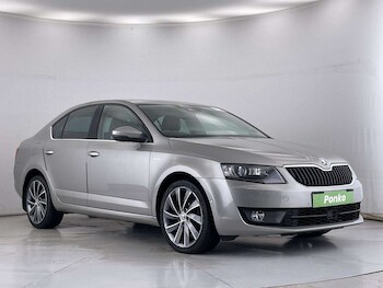 2015 - 2.0 TDI Laurin & Klement Hatchback 5dr Diesel DSG Euro 6 (s/s) (150 ps) LAN
