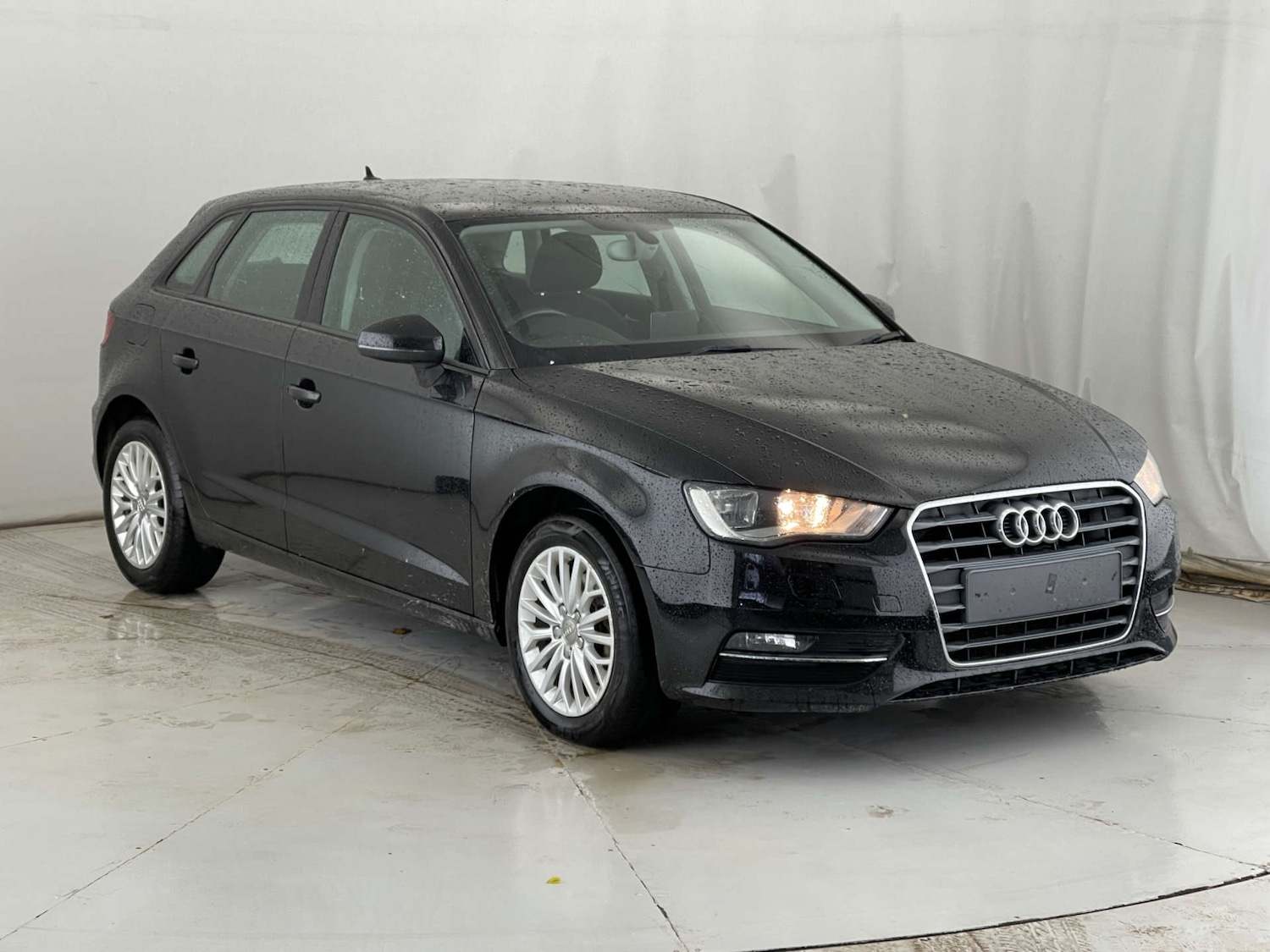 Used Audi A3 2015 for sale - 76352646: Photo 1