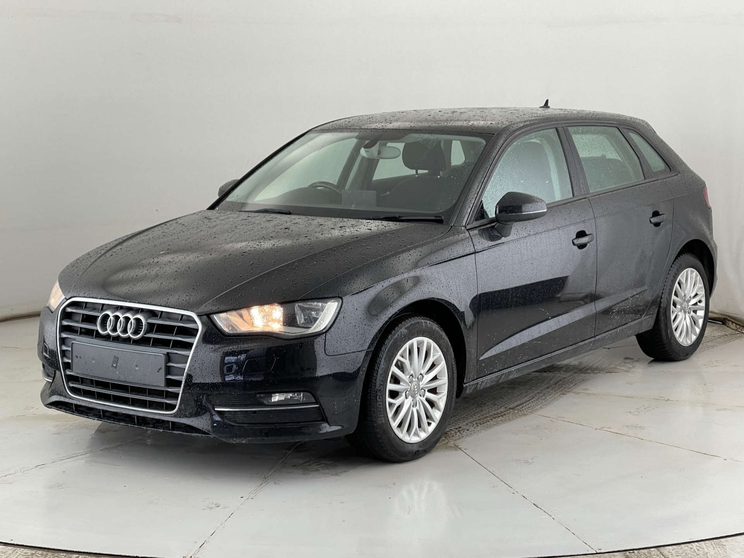 Used Audi A3 2015 for sale - 76352646: Photo 3