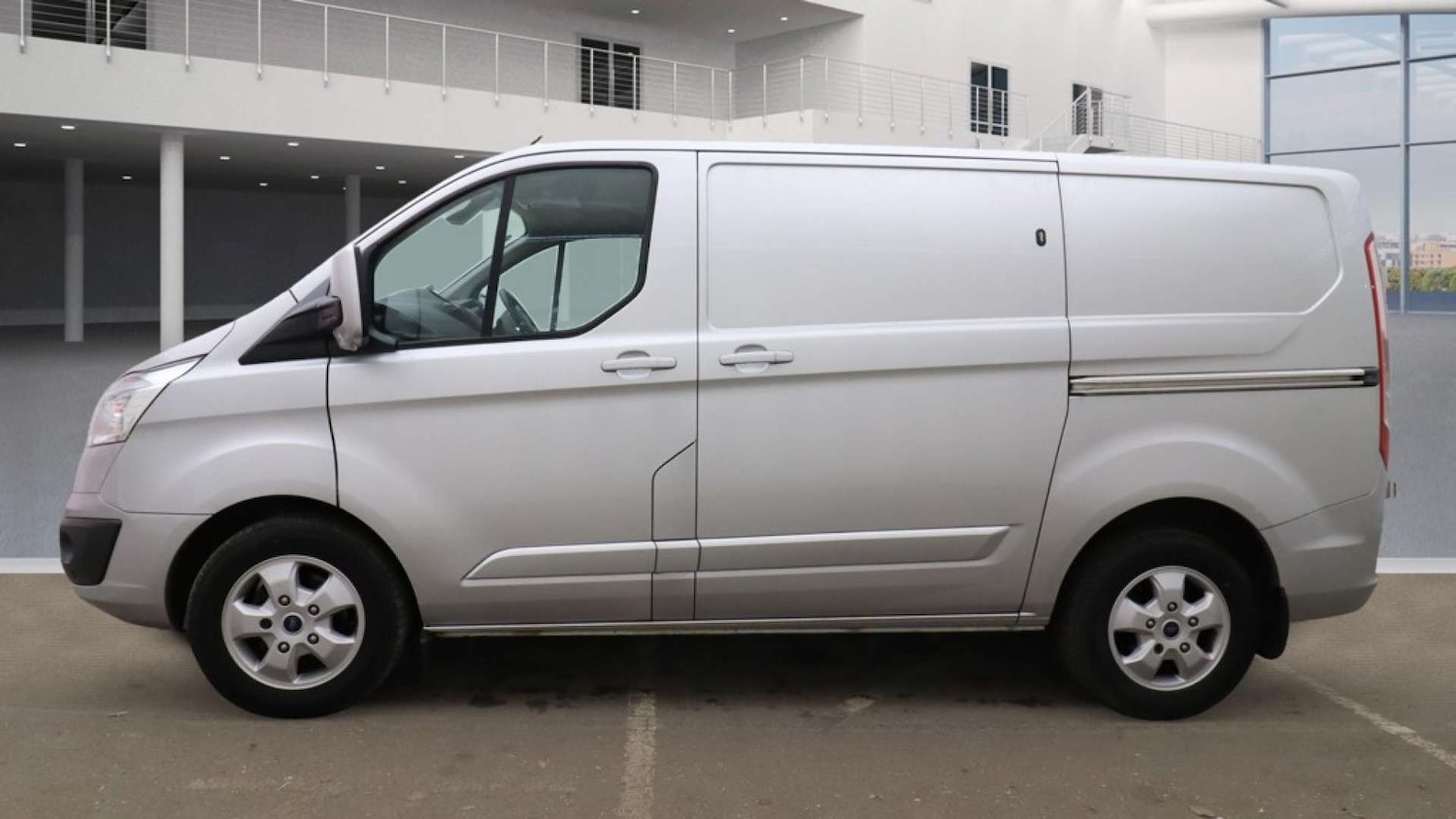 Used Ford Transit Custom 2015 for sale - 76625855: Photo 6