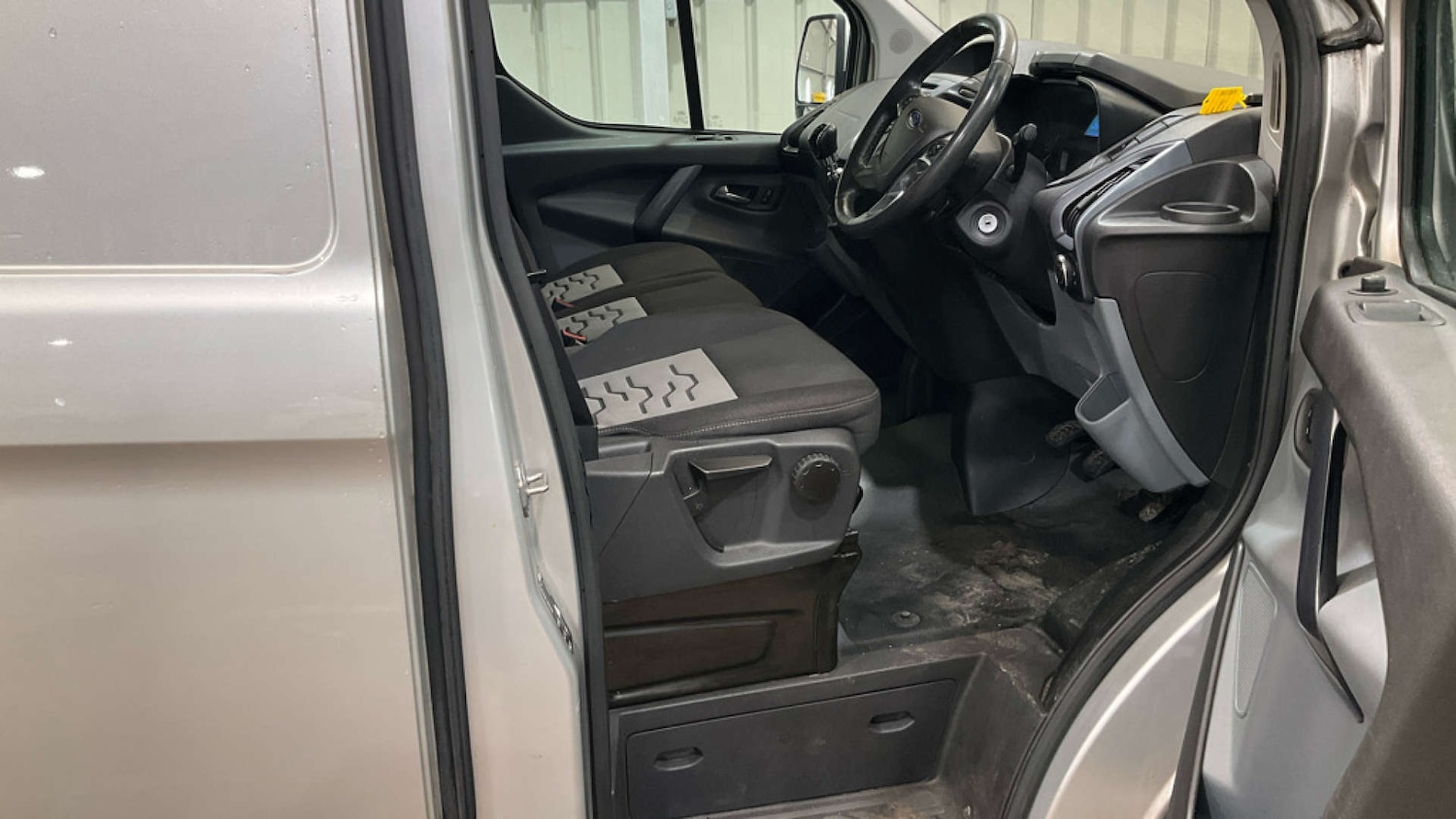 Used Ford Transit Custom 2015 for sale - 76625855: Photo 9