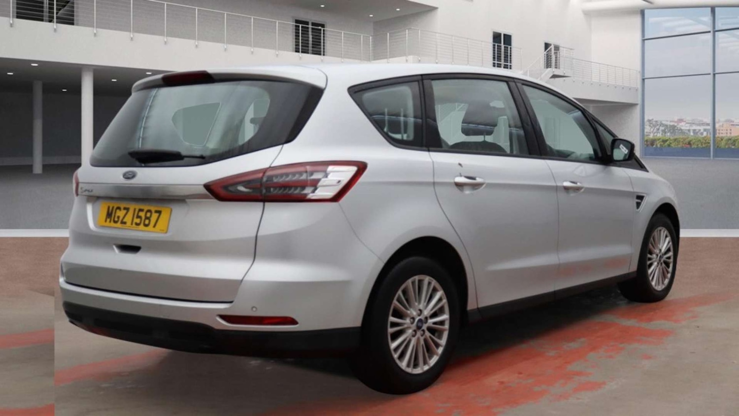 Used Ford S-Max 2019 for sale - 77326131: Photo 4