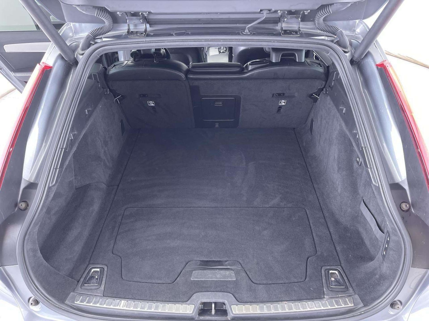 Used Volvo V90 2017 for sale - 75958214: Photo 10