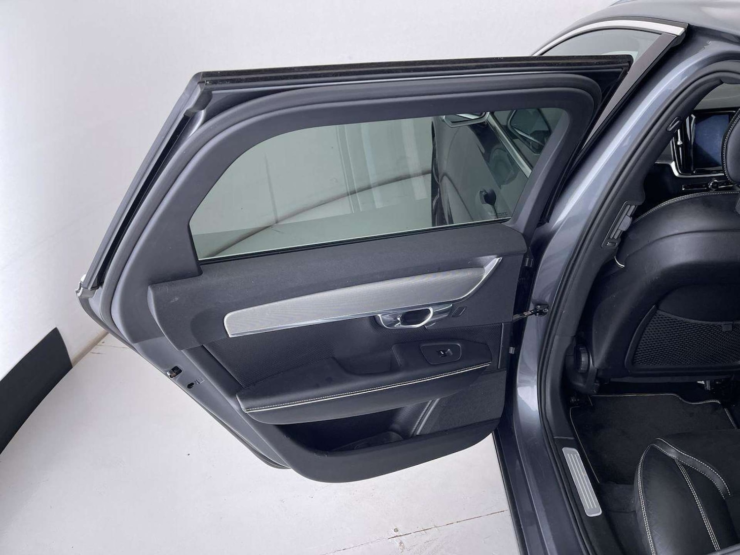Used Volvo V90 2017 for sale - 75958214: Photo 87