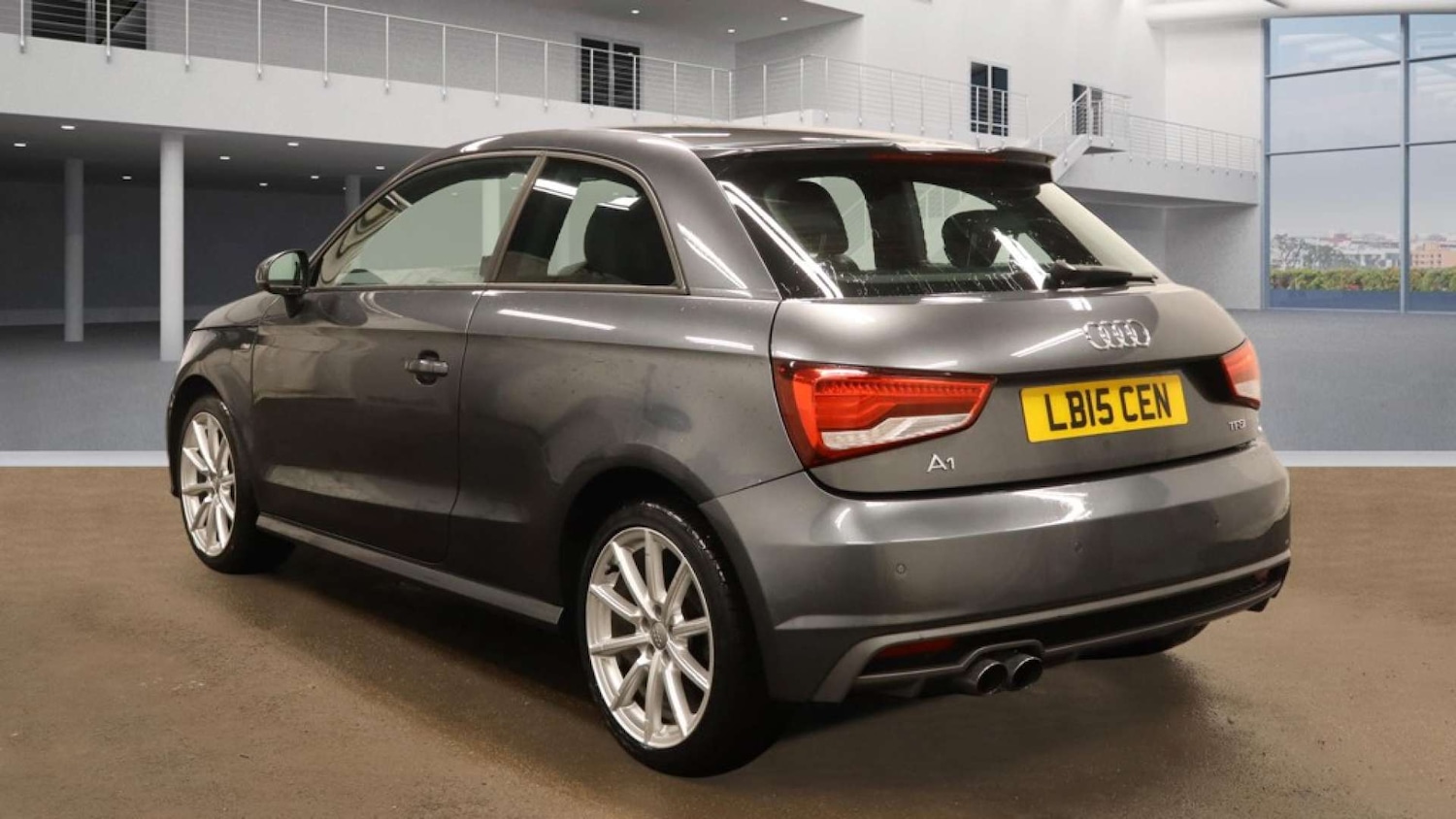 Used Audi A1 2015 for sale - 77271553: Photo 2
