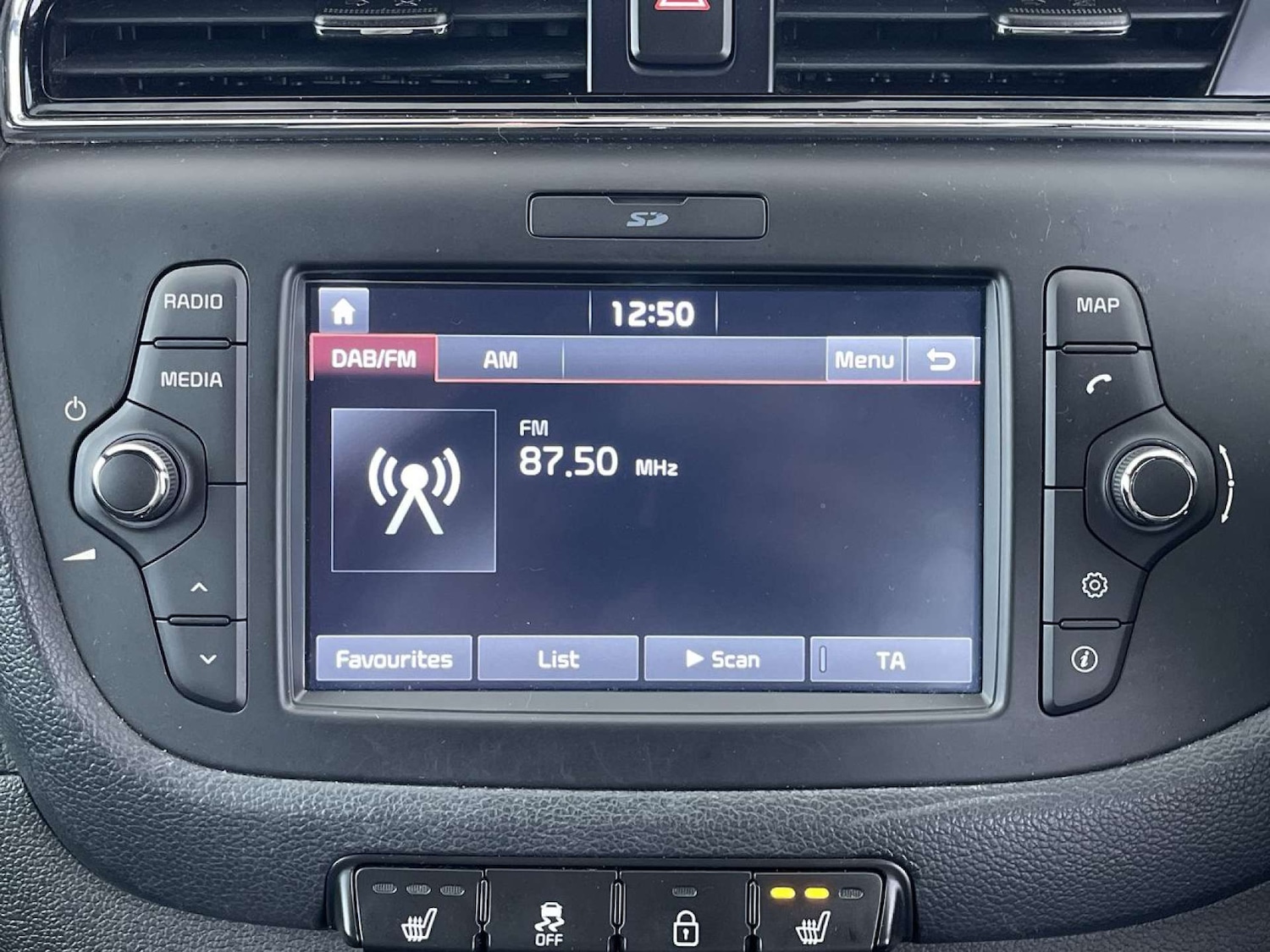 Used Kia Ceed 2018 for sale - 76558367: Photo 40