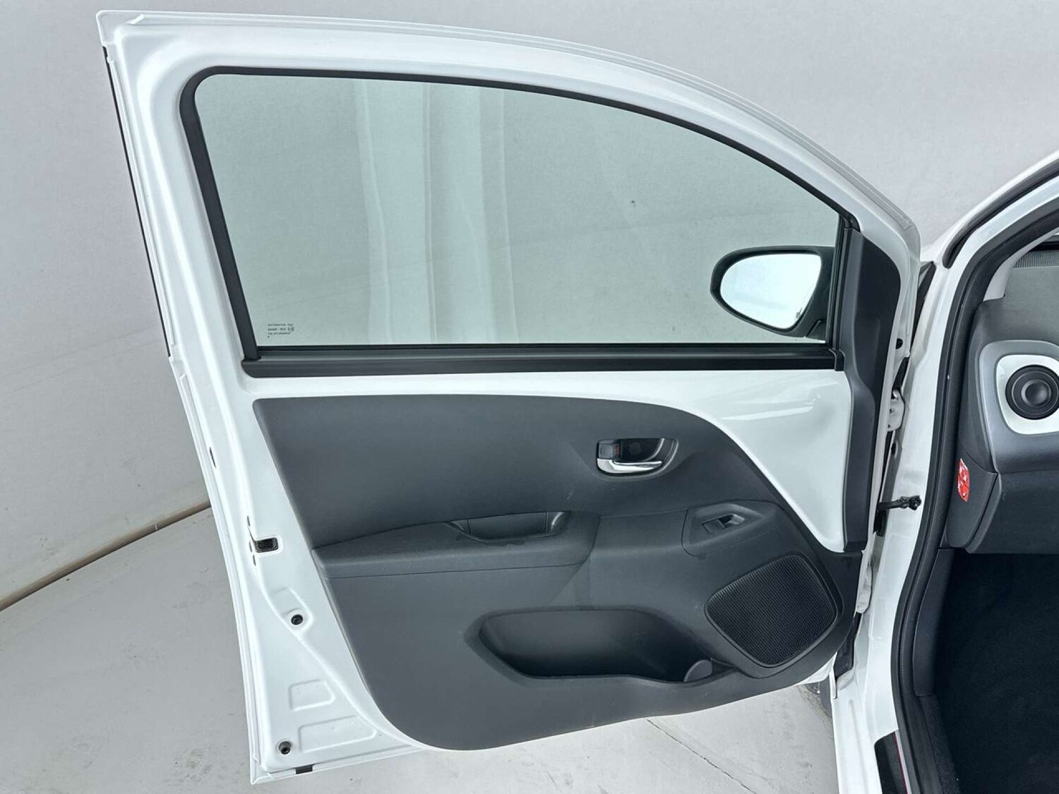 Used Toyota AYGO 2018 for sale - 77469836: Photo 27