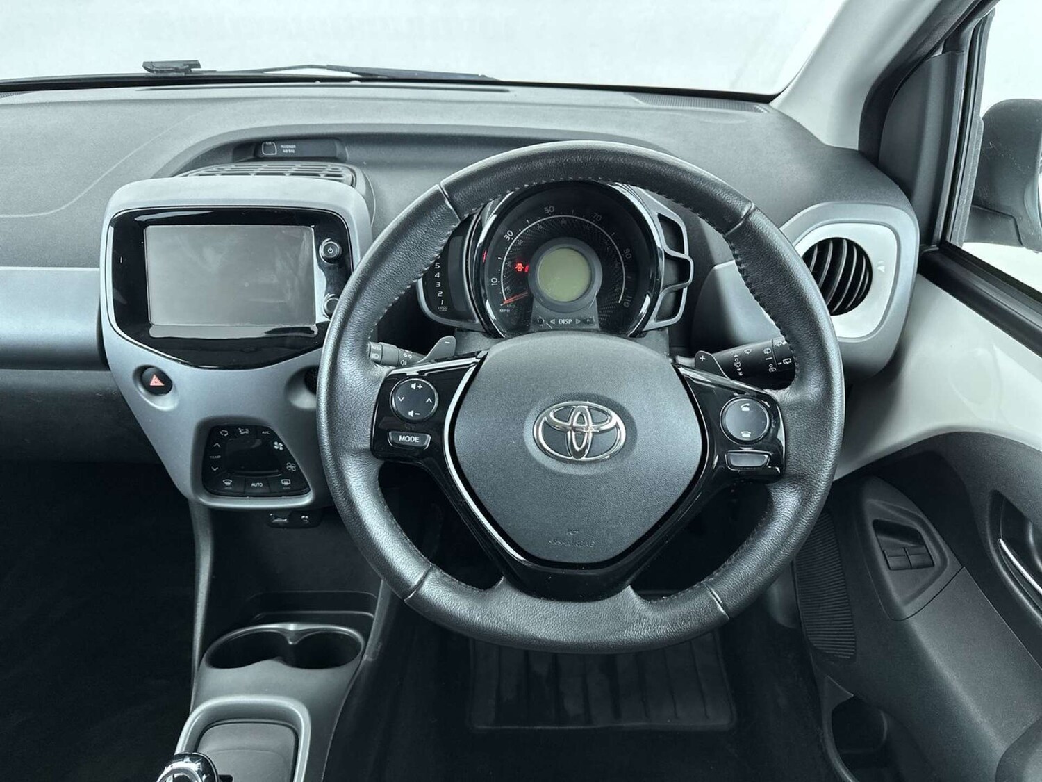 Used Toyota AYGO 2018 for sale - 77469836: Photo 35