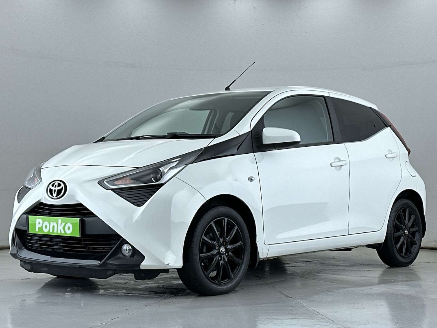 Used Toyota AYGO 2018 for sale - 77469836: Photo 4
