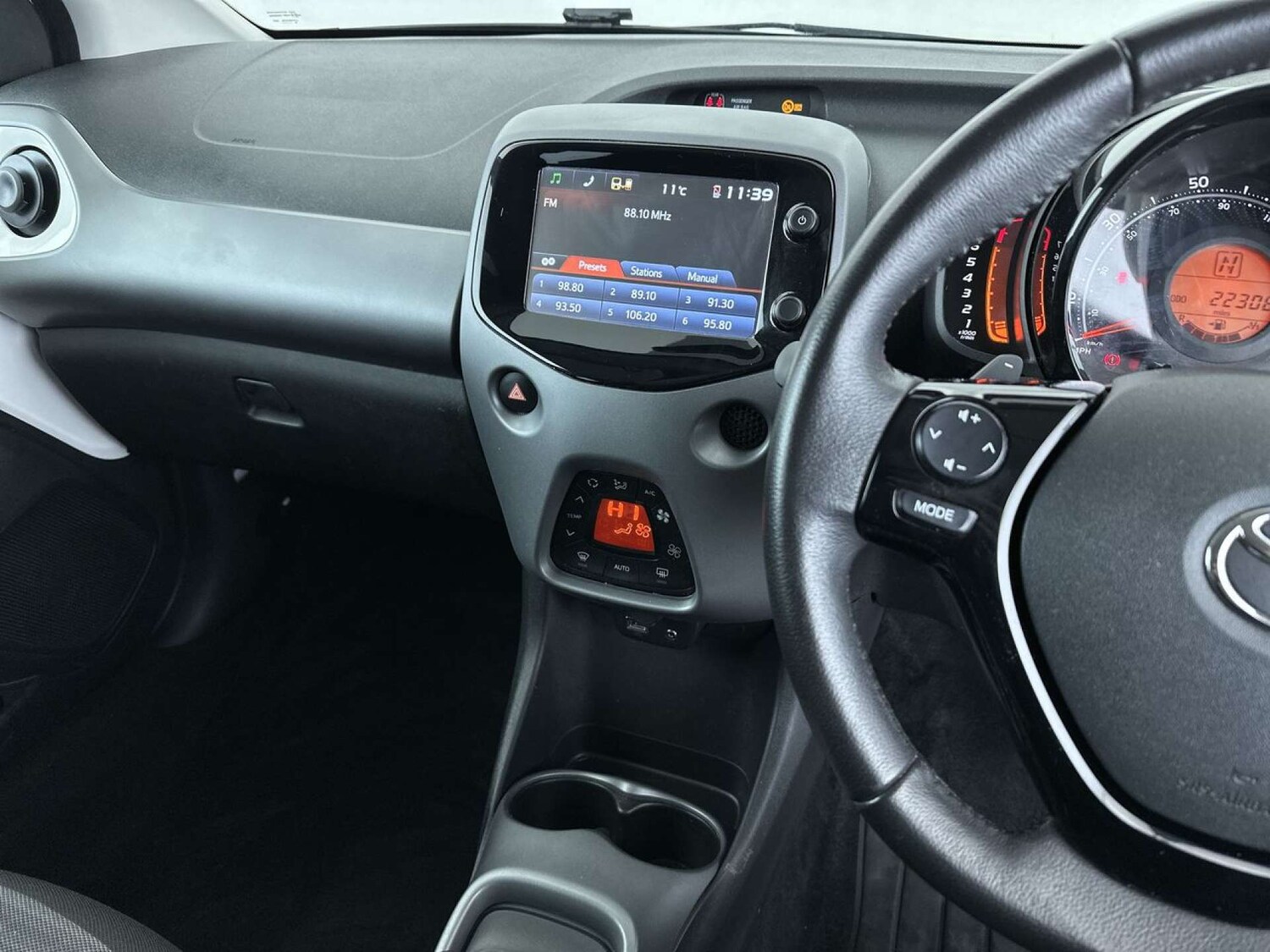 Used Toyota AYGO 2018 for sale - 77469836: Photo 44