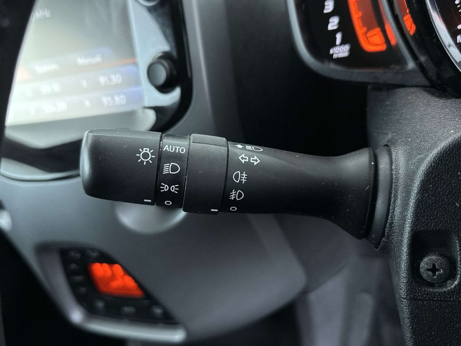 Used Toyota AYGO 2018 for sale - 77469836: Photo 50