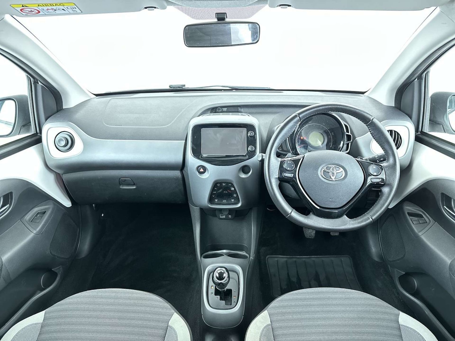 Used Toyota AYGO 2018 for sale - 77469836: Photo 8