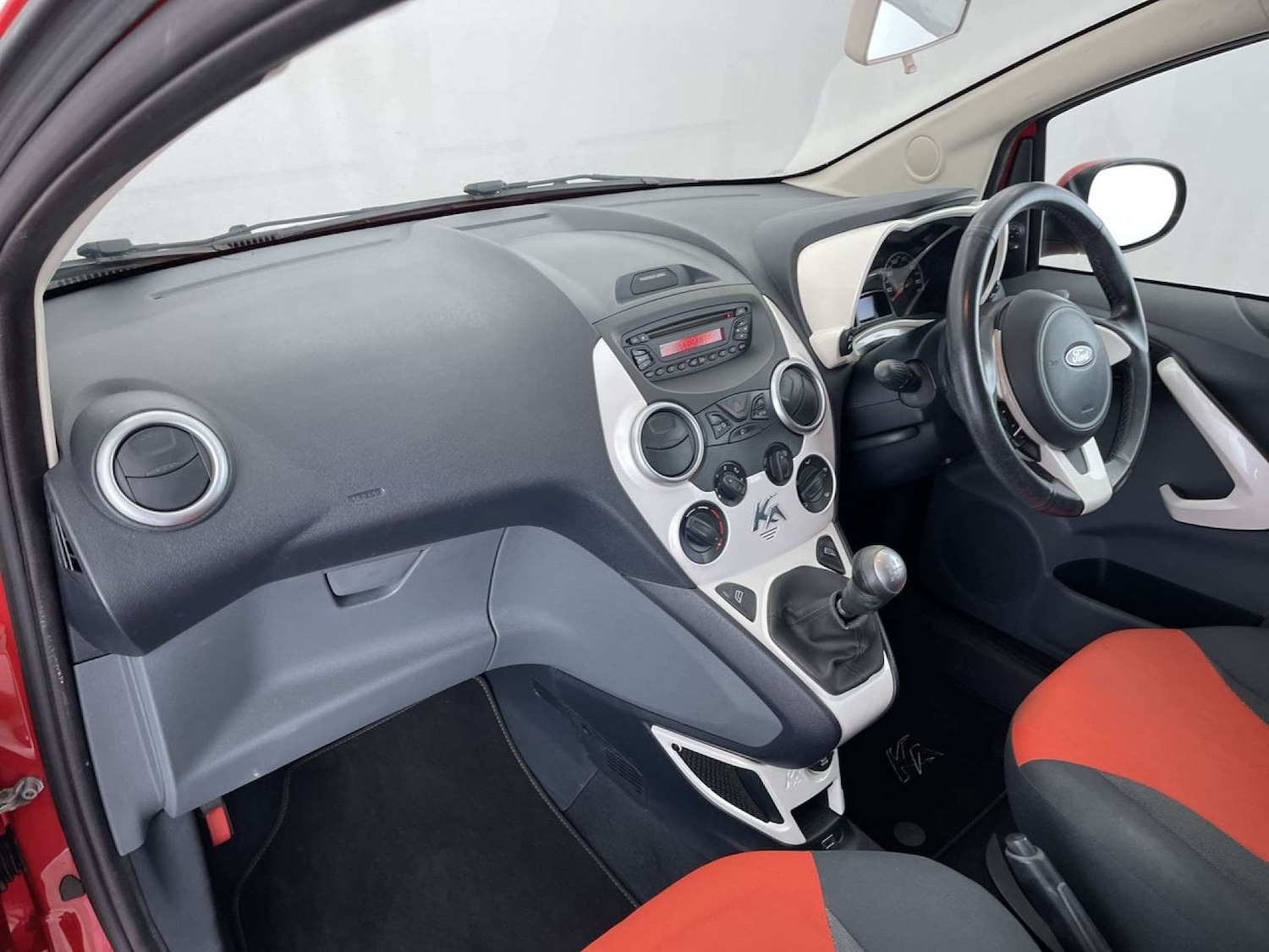 Used Ford Ka 2015 for sale - 76542290: Photo 30