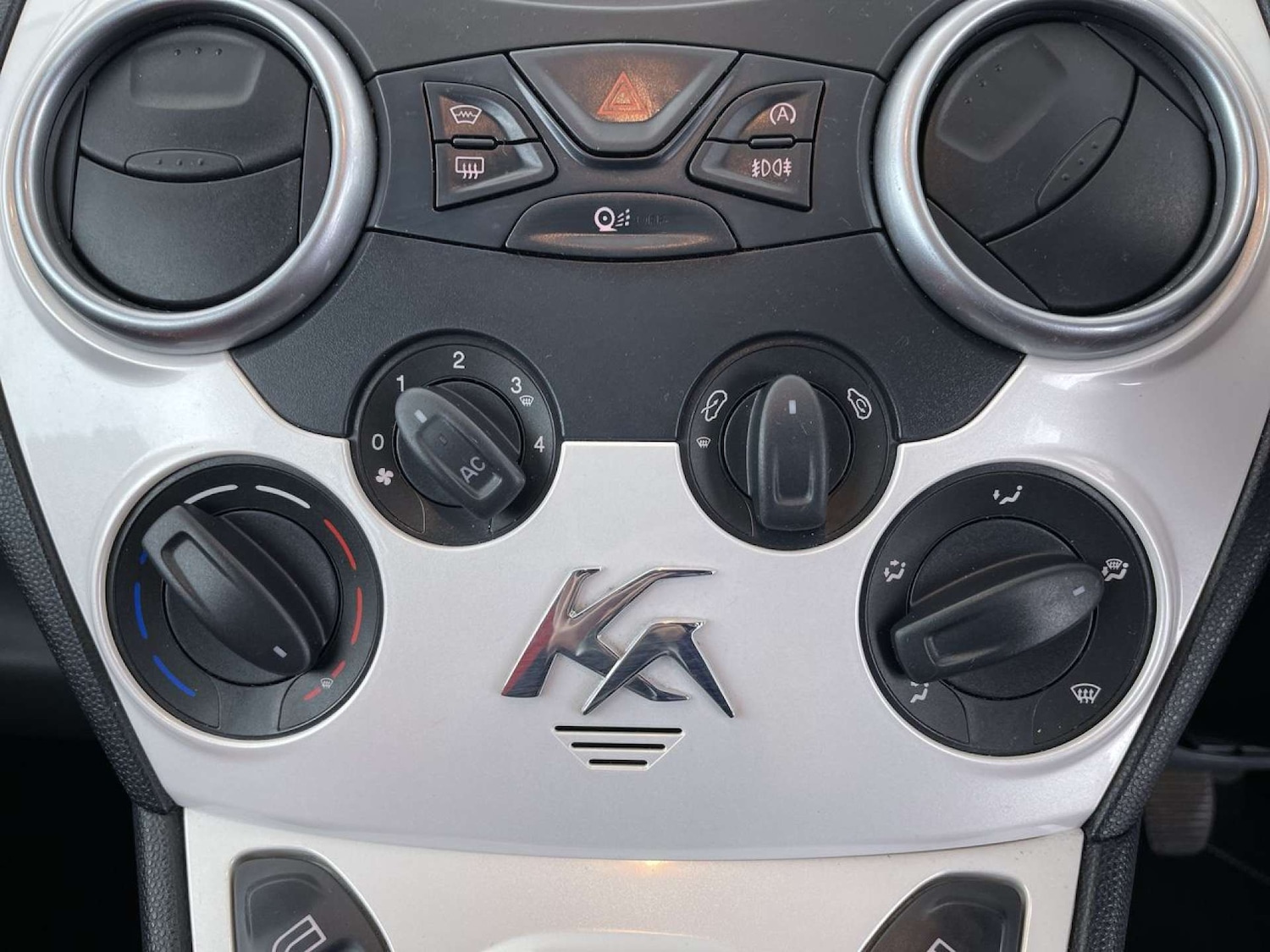 Used Ford Ka 2015 for sale - 76542290: Photo 40