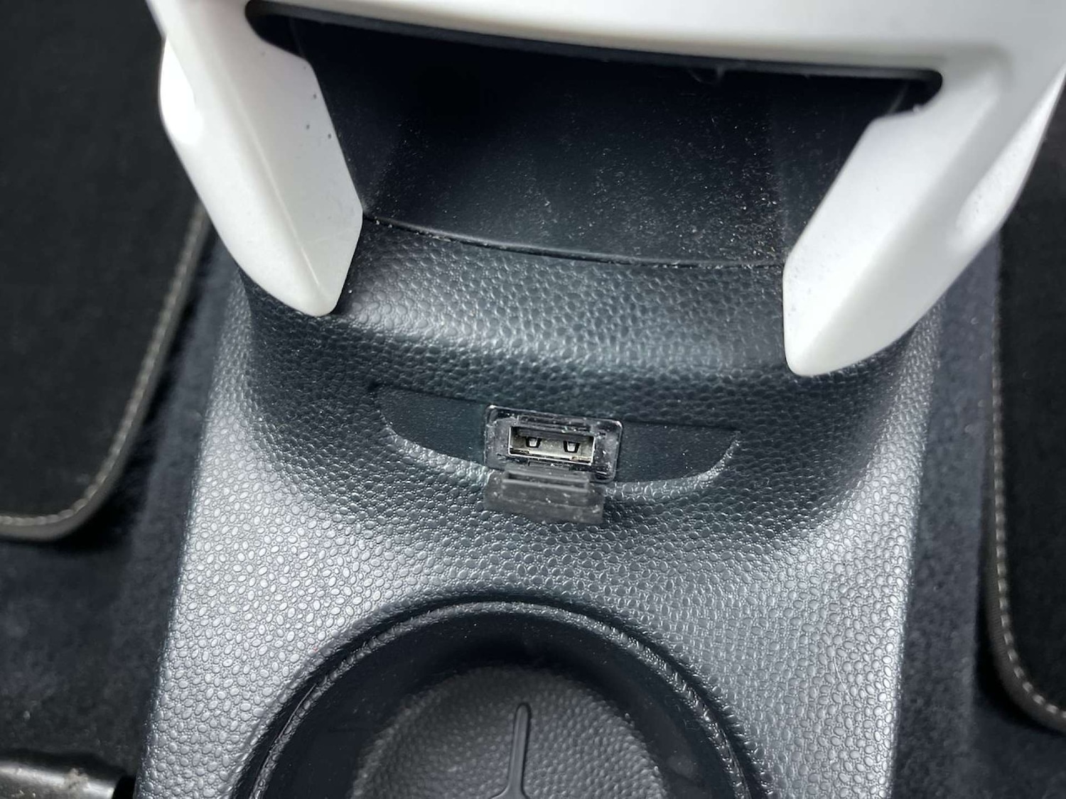 Used Ford Ka 2015 for sale - 76542290: Photo 42