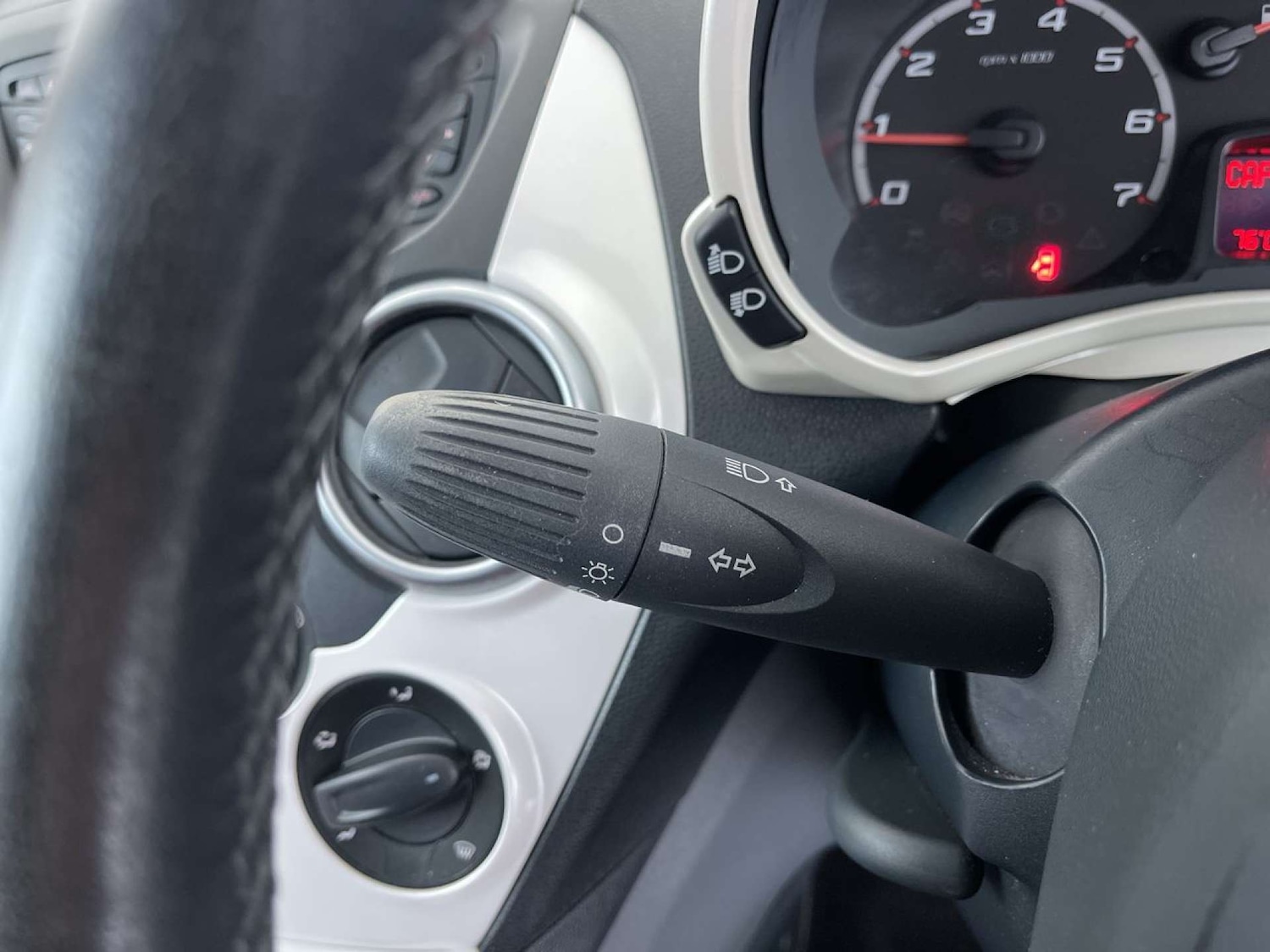 Used Ford Ka 2015 for sale - 76542290: Photo 48