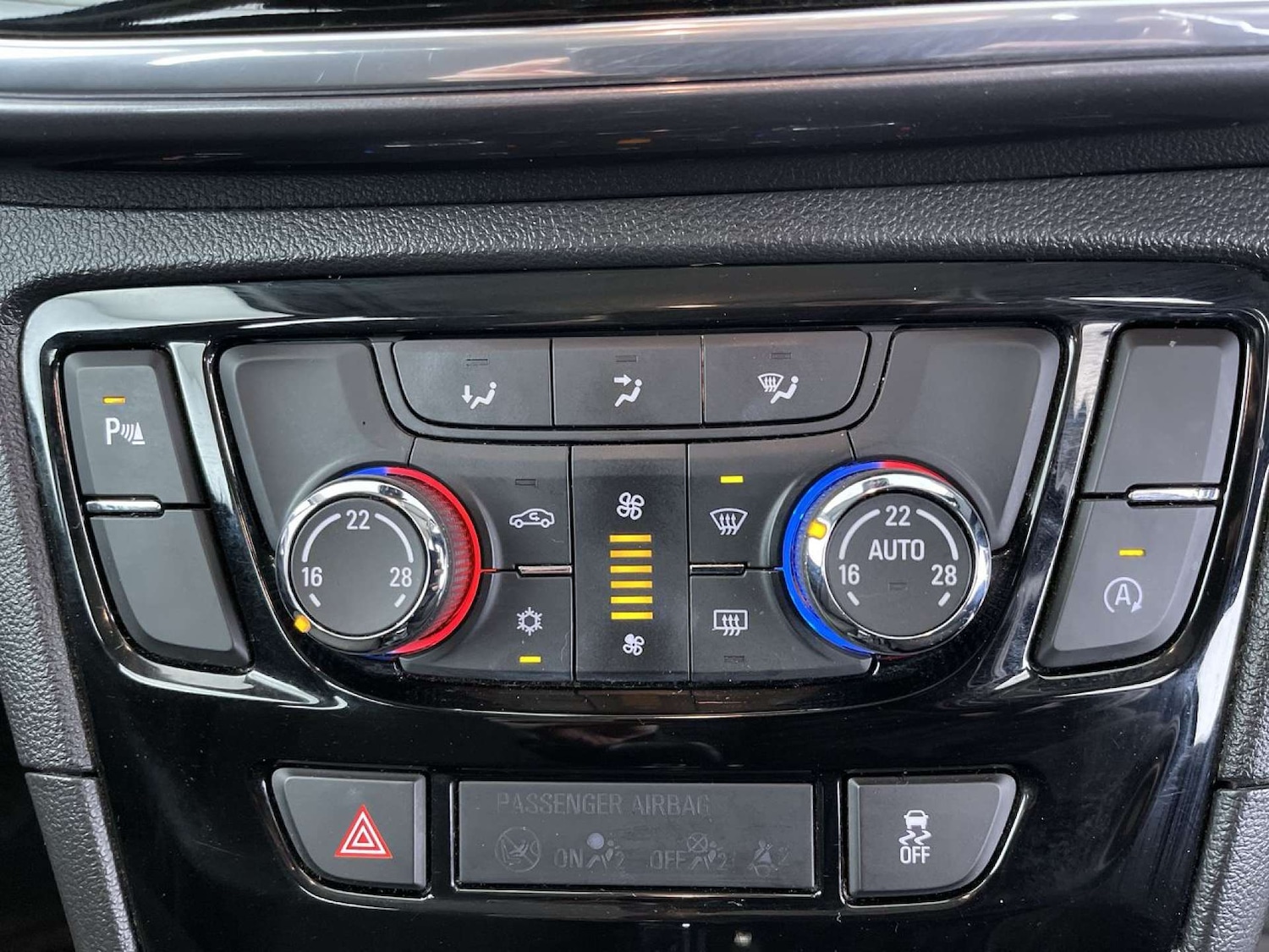 Used Vauxhall Mokka X 2018 for sale - 77096055: Photo 44