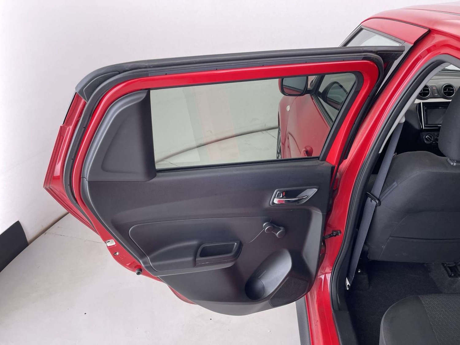 Used Suzuki Swift 2019 for sale - 76919159: Photo 28