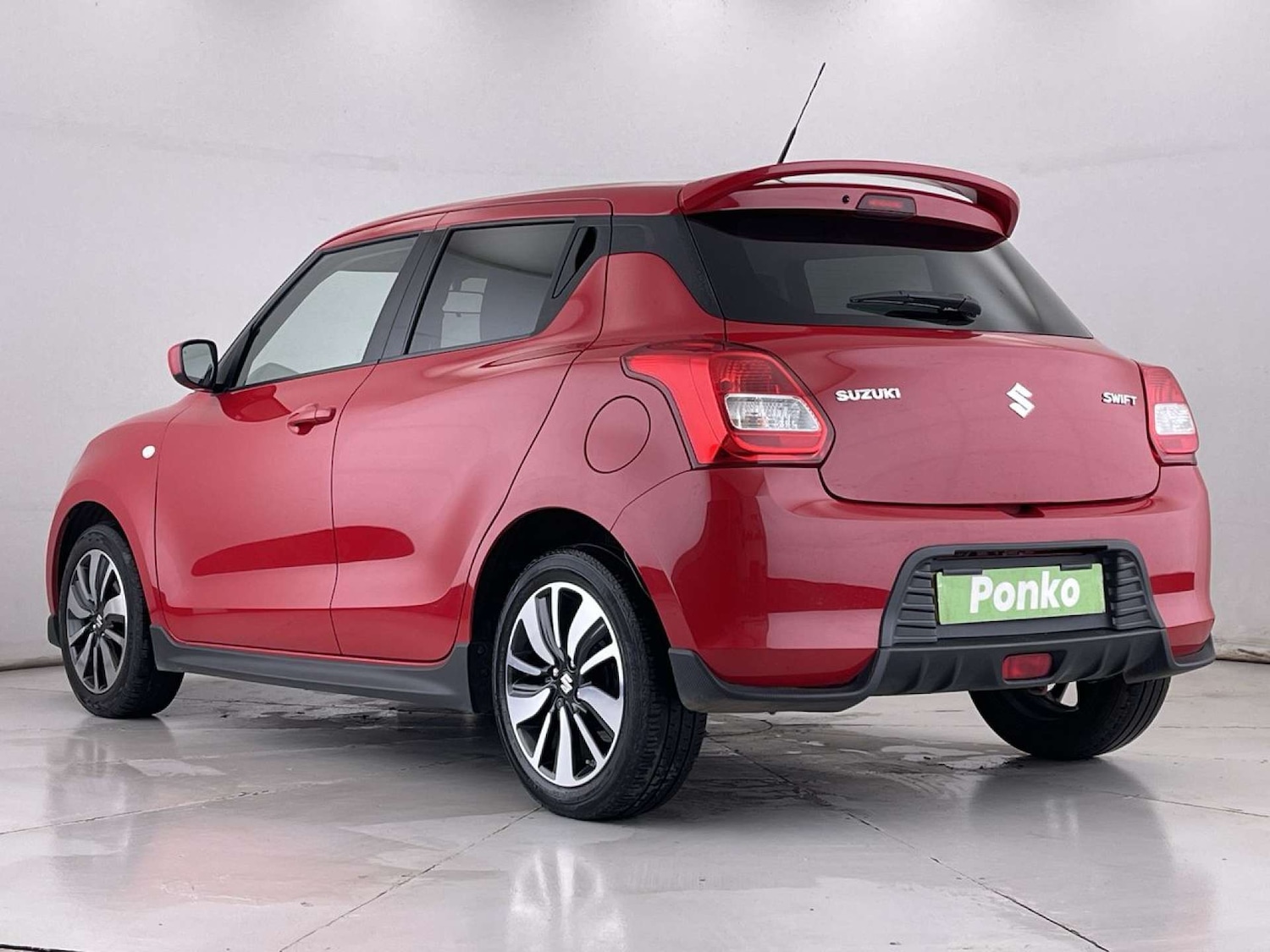 Used Suzuki Swift 2019 for sale - 76919159: Photo 3