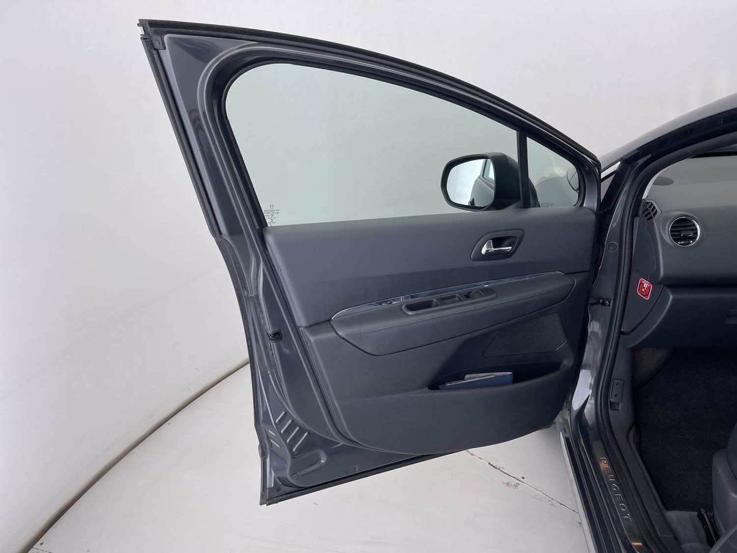 Used Peugeot 3008 2015 for sale - 76709125: Photo 27