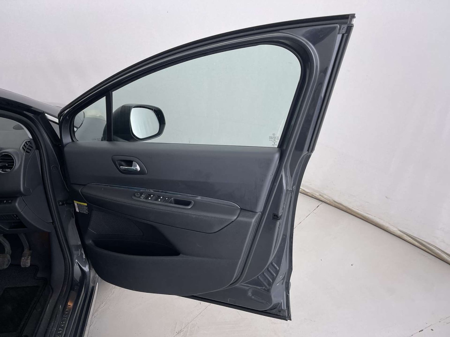 Used Peugeot 3008 2015 for sale - 76709125: Photo 29