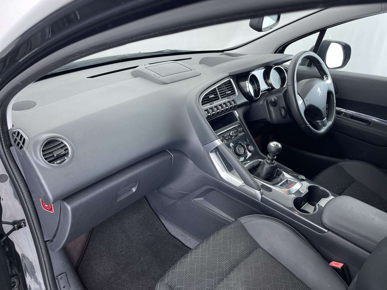 Used Peugeot 3008 2015 for sale - 76709125: Photo 32