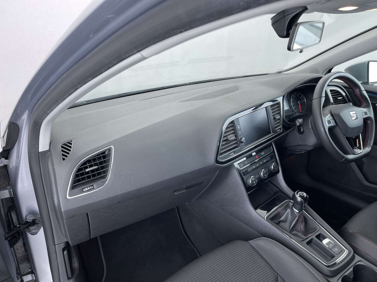 Used SEAT Leon 2017 for sale - 76319739: Photo 32