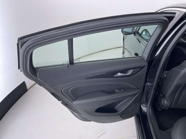 Used Vauxhall Insignia 2018 for sale - 76182696: Photo 24