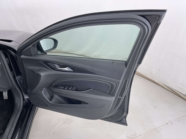 Used Vauxhall Insignia 2018 for sale - 76182696: Photo 25