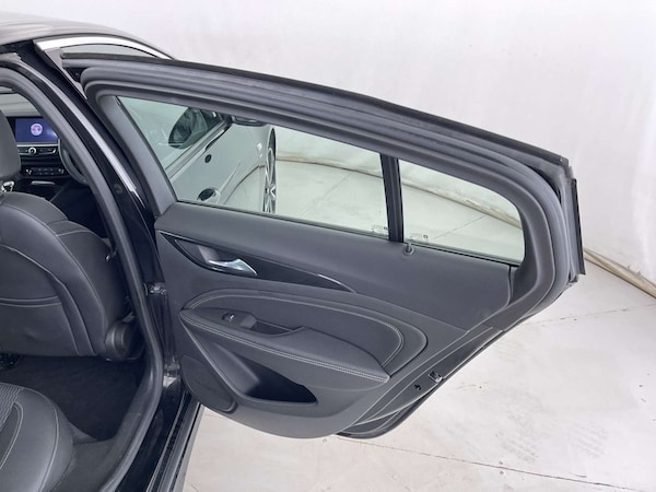 Used Vauxhall Insignia 2018 for sale - 76182696: Photo 26