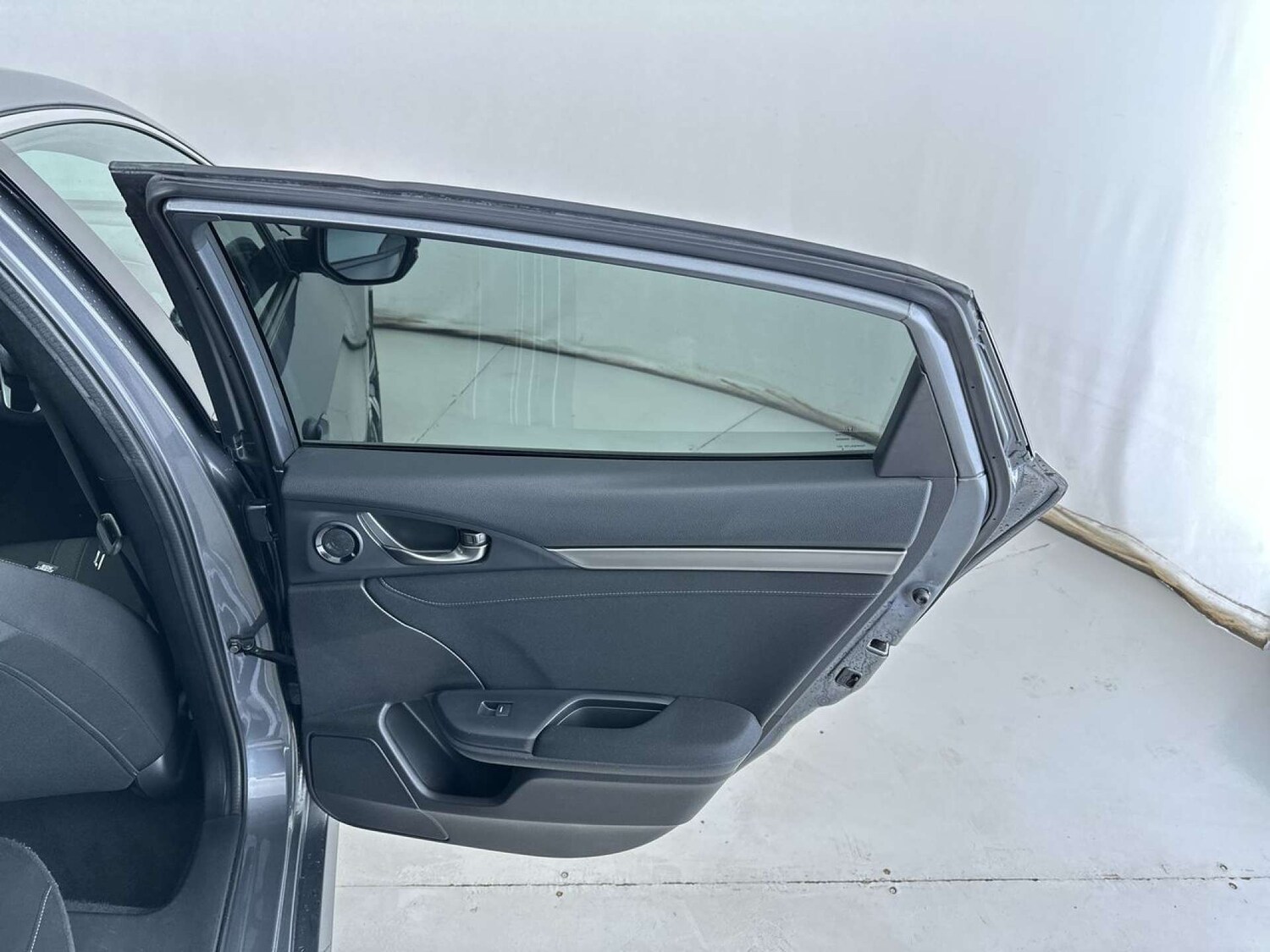 Used Honda Civic 2018 for sale - 77276730: Photo 30