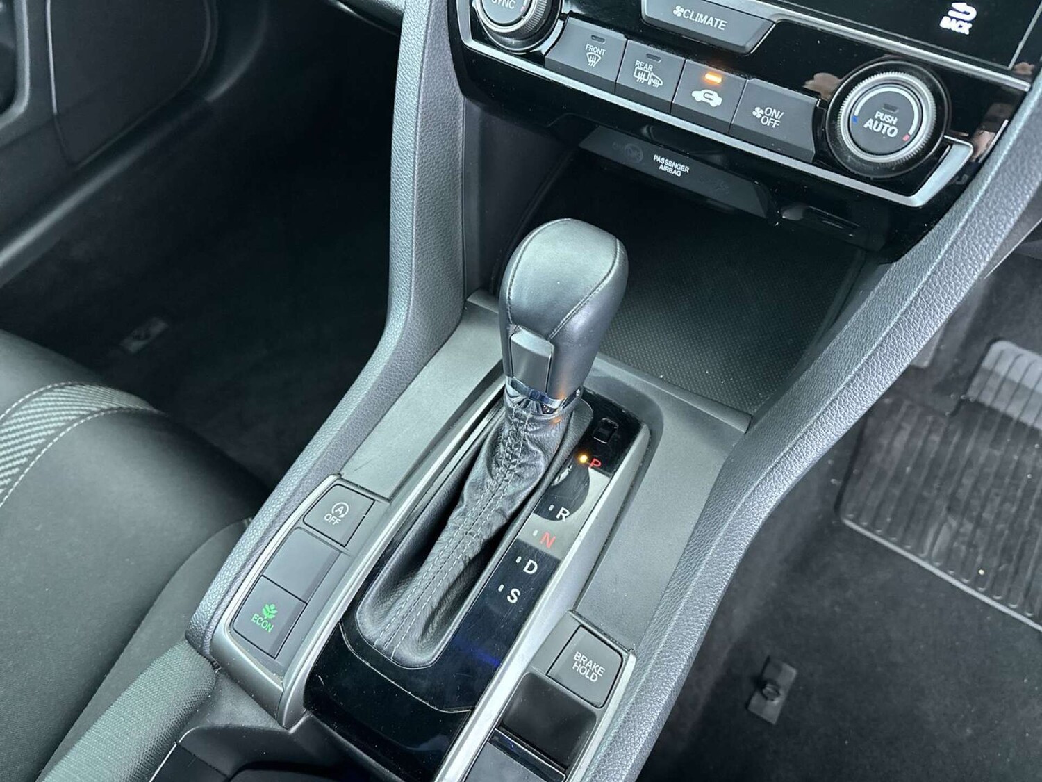 Used Honda Civic 2018 for sale - 77276730: Photo 48