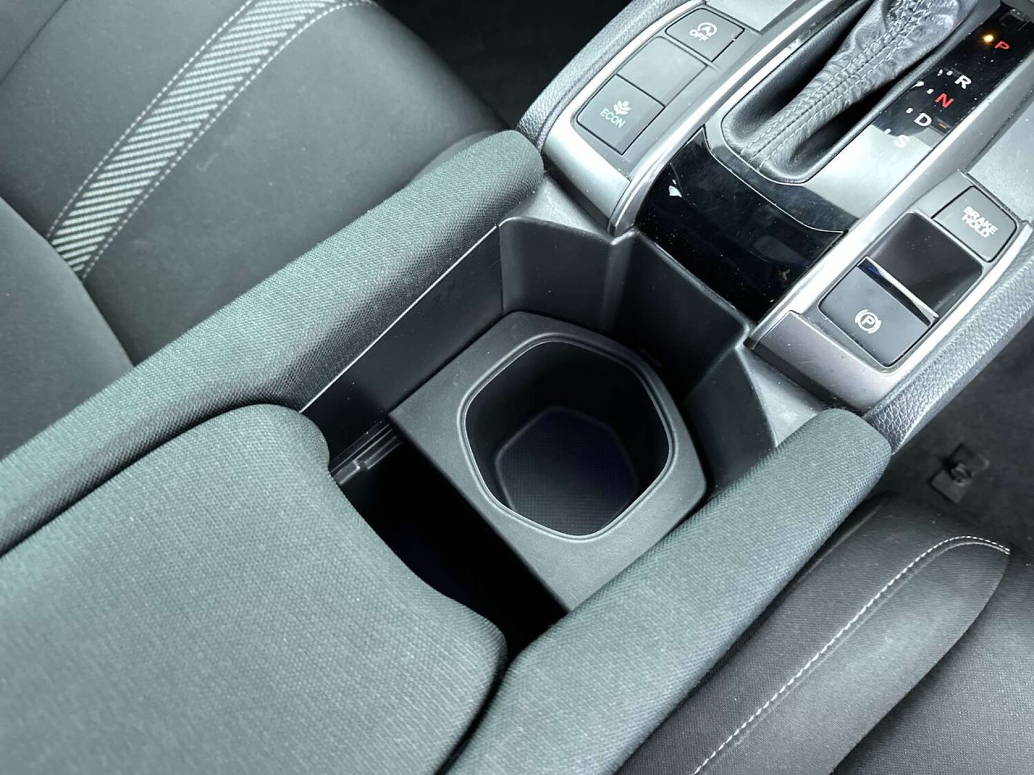 Used Honda Civic 2018 for sale - 77276730: Photo 49