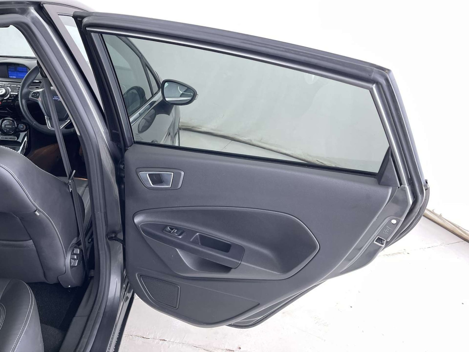 Used Ford Fiesta 2017 for sale - 78111261: Photo 30