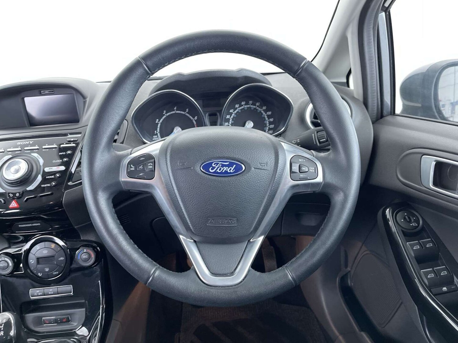 Used Ford Fiesta 2017 for sale - 78111261: Photo 36