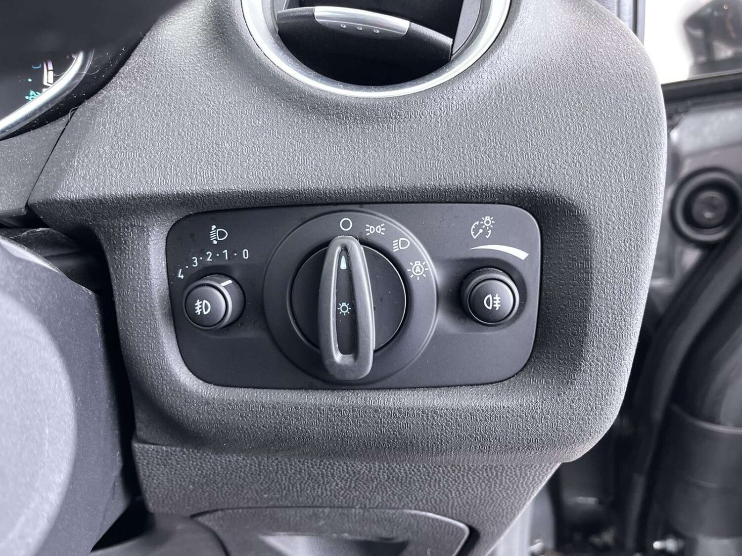 Used Ford Fiesta 2017 for sale - 78111261: Photo 51