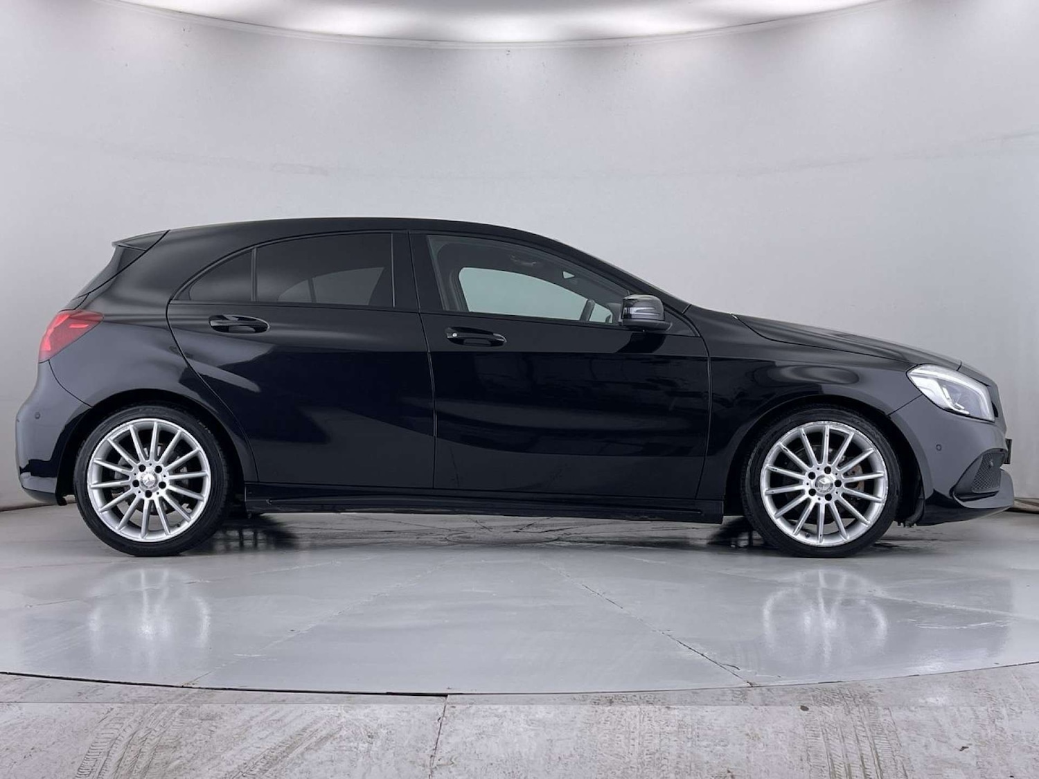 Used Mercedes-Benz A-Class 2016 for sale - 76961775: Photo 15