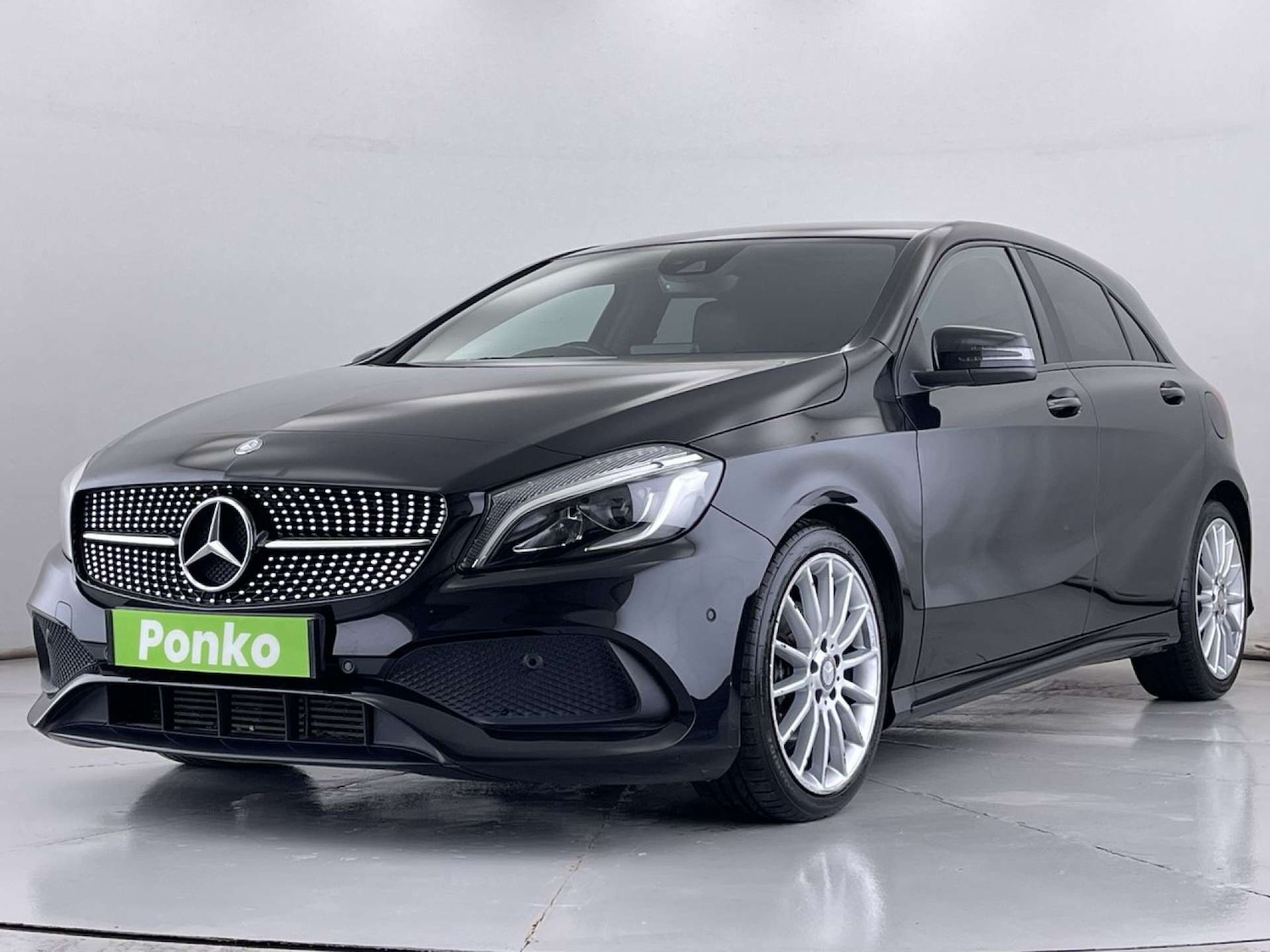 Used Mercedes-Benz A-Class 2016 for sale - 76961775: Photo 4